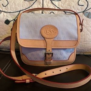 Signature Dooney & Bourke crossbody